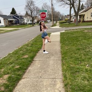 Meet your Posher, Emma